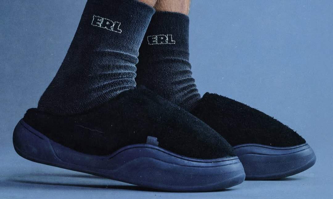 ERL新款半拖曝光，舒适度提升的秘密竟然藏在鞋面弧线里 - 良天资讯