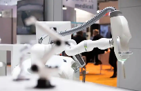 机器人鼻祖库卡突然大裁员，560个岗位消失的背后，竟然是因为这个万亿市场熄火 - 良天资讯