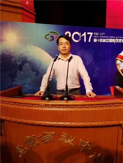 杨剑乐载誉归来话“环境文化与绿色建筑”