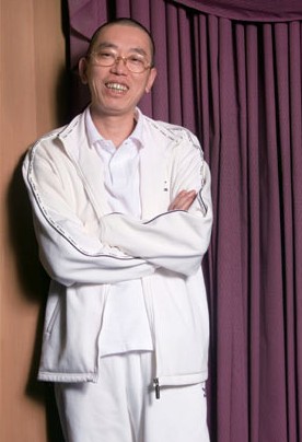 从游戏巨头到地产大亨，揭秘10位富豪创业成功的惊人内幕(图7)